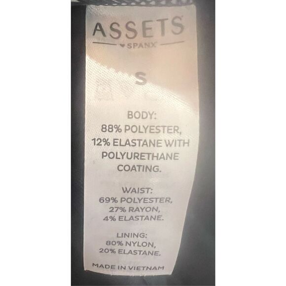 ASSETS by SPANX Women's All Over Faux Leather Leggings in Black NWOT Size Small - Picture 10 of 10